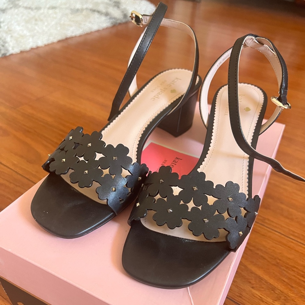 Kate Spade Black Daisy Floral Mid Heel Sandal Size 7.5